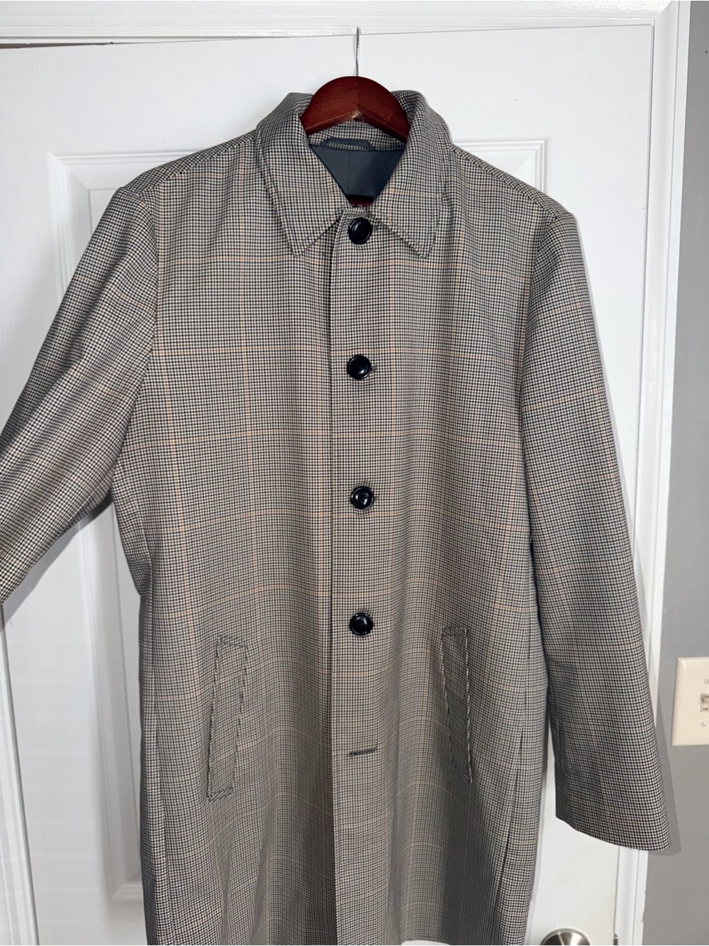 Express Men's Classic Plaid Overcoat - Beige/Black